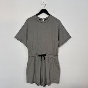 SMASH + TESS 🇨🇦 SHORTY ROMPER with keyhole black. Black and white stripes. Large